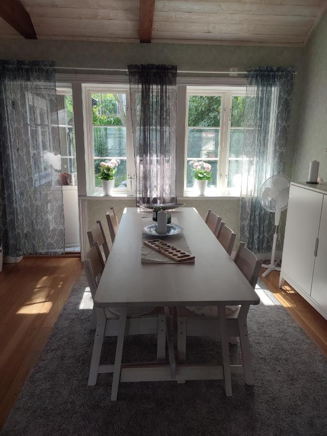 Villa I Norrtaelje Luaran gambar