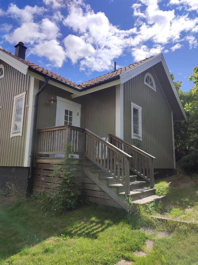 Villa I Norrtaelje Luaran gambar